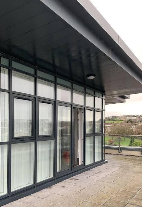 3 Bedroom Penthouse Apartment In Larne Eksteriør billede